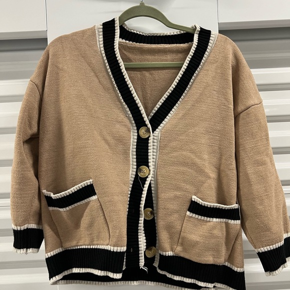 Beige cardigan - Picture 1 of 2